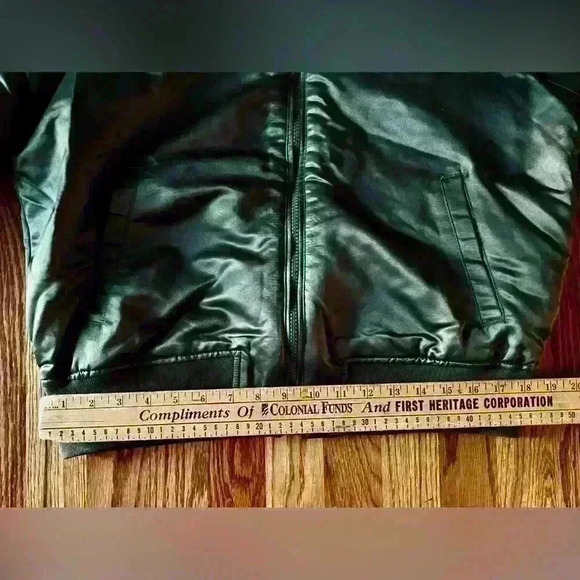 GAP - Women’s satin bomber jacket with pink fleece lining. Size small - Picture 8 of 11